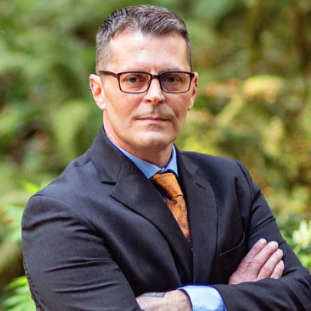Headshot of Kenneth King